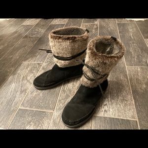 Toms Nepal Faux Fur Boots